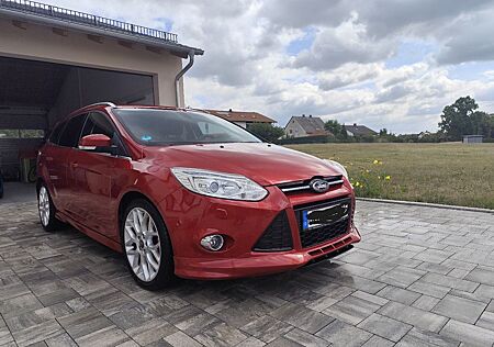 Ford Focus 1,6 EcoBoost 134kW Titanium Turnier Ti...