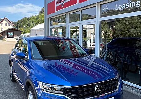 VW T-Roc Volkswagen 1.5 TSI Active el. Heckk. PDC v+h NAVI