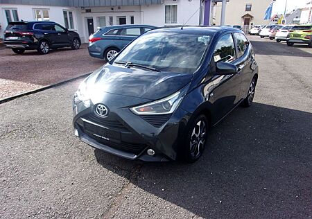Toyota Aygo (X) -play club Klima ALU Kamera