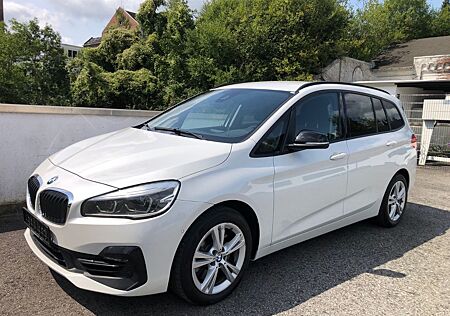 BMW 218 d Gran Touerer Sport Line/LED/RFK/HiFi