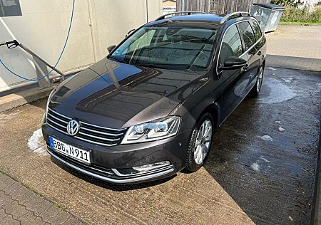 VW Passat Variant Volkswagen 1.8 TSI DSG Highline Variant ...