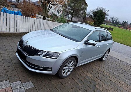 Skoda Octavia 2.0 TDI DSG Style Combi Style