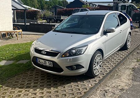 Ford Focus 1,8 Titanium Titanium