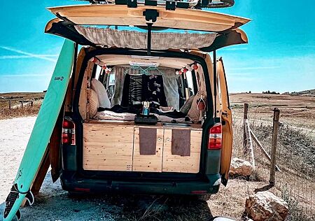 VW T5 Transporter Volkswagen T5 Camper
