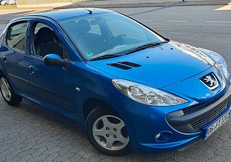 Peugeot 206 1.4 75 -
