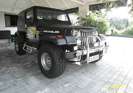 Jeep Wrangler V8 Yj m.LKW zulassund