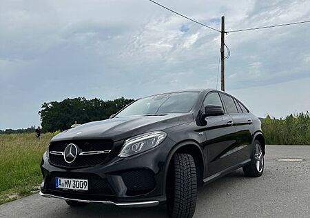 Mercedes-Benz GLE 43 AMG Mercedes-AMG GLE 43 4MATIC Merced...