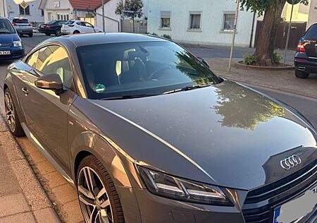 Audi TT Coupe 1.8 TFSI -