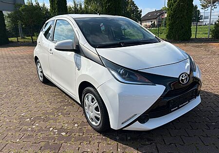 Toyota Aygo (X) Aygo -play