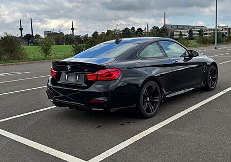 BMW M4 Competition LCI Unfallfrei