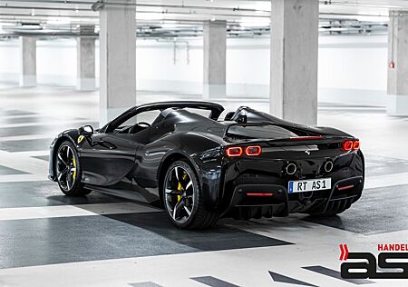 Ferrari SF90 gebraucht kaufen Ferrari SF90 Spider|Carbon|Lift|JBL|AFS|RacingSeats|20"