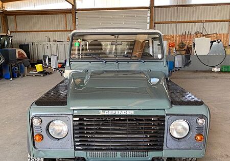 Land Rover Defender 110 TD4 HCPU E