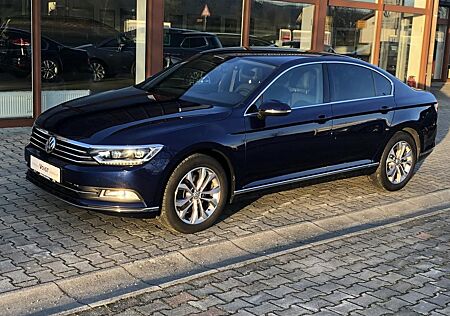 VW Passat Volkswagen Highline 2.0 TDI ACC NAVI APP KAM VIRT. C