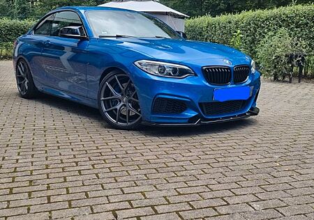 BMW 240 M240i Coupé Ein Fahrzeug mit Seele