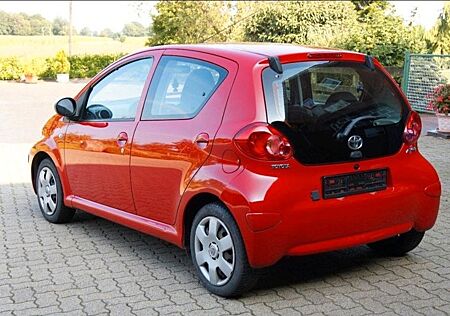Toyota Aygo (X) Aygo (X) 1,0 -