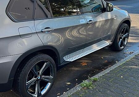 BMW X5 3.0si *Scheckheftgepfl*Motor revidiert*21Zoll