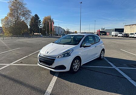 Peugeot 208 PureTech 82 Style Style