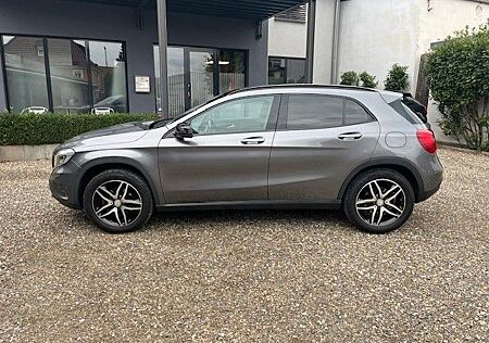 Mercedes-Benz GLA 200 SCORE