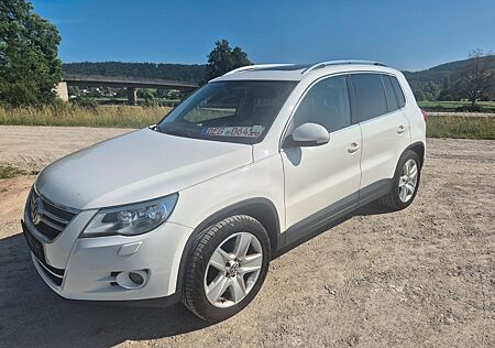 VW Tiguan Volkswagen Sport & Style 4Motion-LEDER-PANORAMA-AHK