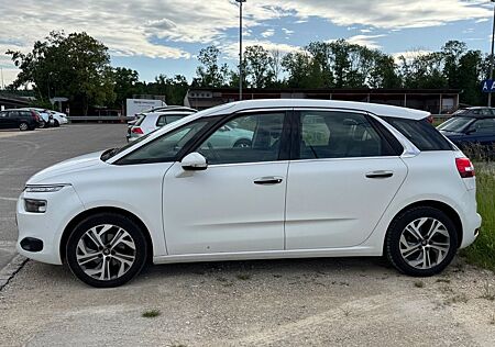 Citroën C4 Picasso / weiß - 5 Sitzer