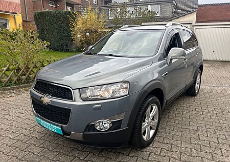 Chevrolet Captiva 2.2 LTZ 4WD AUT. 7-Sitzer, *LEDER, NAVI*