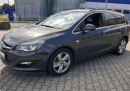 Opel Astra Sports T. 1.6 ECOTEC DI Turbo 73.000 Km
