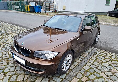 BMW 116i Lifestyle Edition! Wenig KM!
