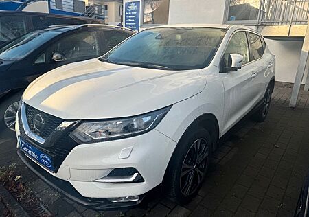 Nissan Qashqai N-Connecta Kamera/Klima/abn. AHK/etc.