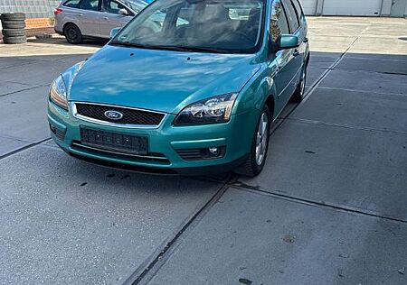 Ford Focus Turnier Titanium