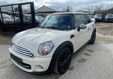 Mini Cooper D 1.6 82kw A/C