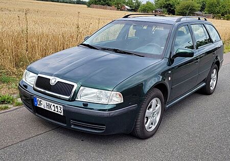 Skoda Octavia Combi 1.8 Turbo Elegance Elegance