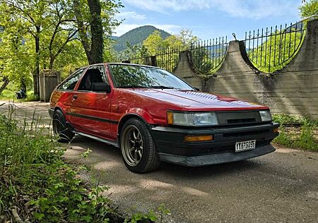 Toyota Corolla ae86