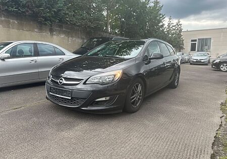 Opel Astra J Sports Tourer Edition