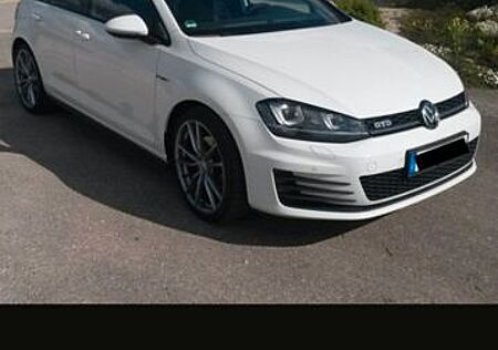 VW Golf Volkswagen 2.0 TDI BMT GTD GTD