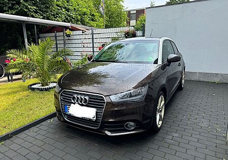 Audi A1 1.4 122ps TFSI Ambition Navi, Bluetooth