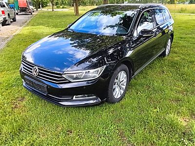 Volkswagen Passat Variant higlin/,Ahk,Navi,6gang,Top!!