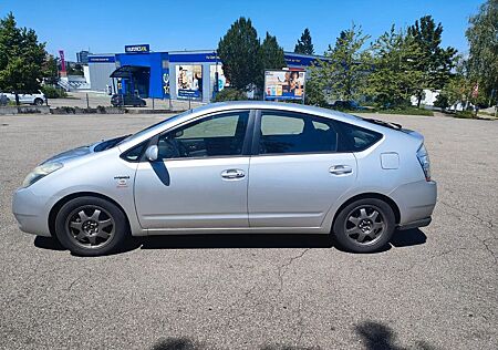 Toyota Prius 1.5-l-VVT-i -