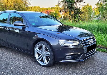 Audi A4 2.0 TDI 110kW Avant Navi Bi-Xenon 19-Zoll