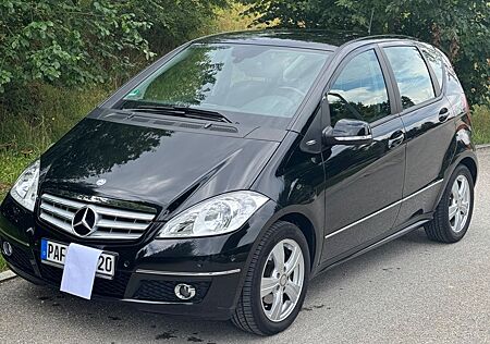 Mercedes-Benz A 180 AVANTGARDE Autotronic AVANTGARDE