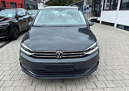 VW Touran Volkswagen 2.0 TDI SCR DSG Highline Automatik