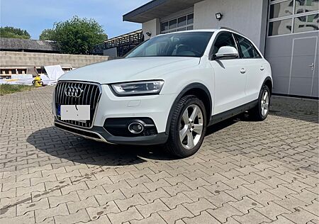 Audi Q3 2.0 TDI Exklusive