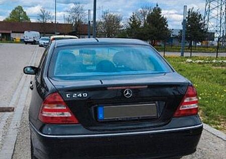 Mercedes-Benz 240 Mercedes Benz C W240 AMG Paket