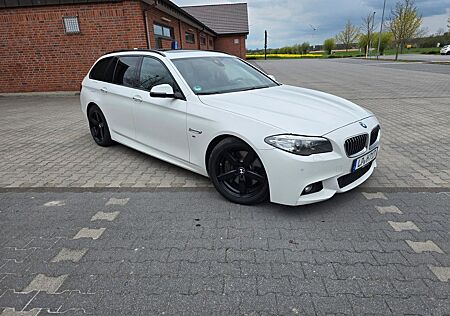 BMW 530d xDrive Touring A -
