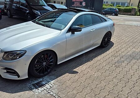 Mercedes-Benz E 200 Coupe -AMG Sportpaket/ Panorama-20 Zoll