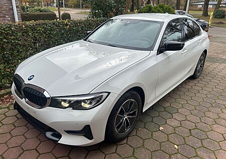 BMW 318d Lim. Virtual*HUD*360C*Ambient*Led*2020