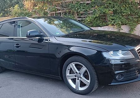 Audi A4 2.7 TDI (DPF) multitr. Attraction Avant A.iu.