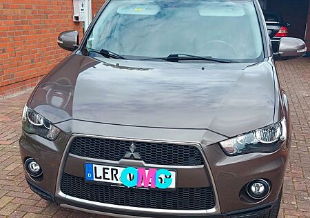 Mitsubishi Outlander 2.0 MIVEC 2WD -