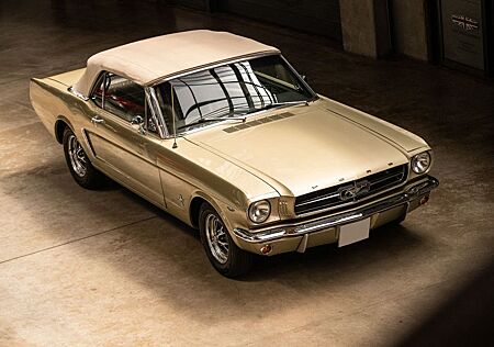 Ford Mustang Cabrio