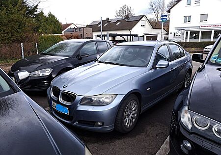 BMW 325i -