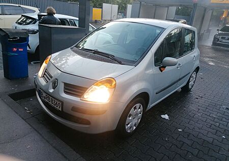 Renault Modus Dynamique 1.2 16V 55kW Dynamique